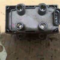 Piece-37532823-Bobine-RENAULT-CLIO-2-PHASE-2-1.2i--8V-e0822c3a42734d46980fe39a59fe3bd1c0b07acb658907267fc2c59f12d4b2c1_mtn.jpg