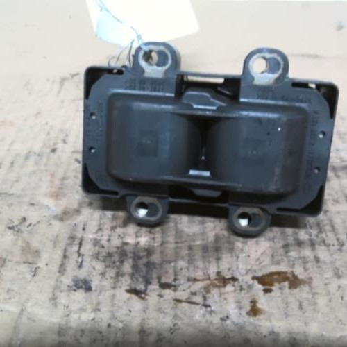 Piece-37532823-Bobine-RENAULT-CLIO-2-PHASE-2-1.2i--8V-589742cd2980f9ed0ad2368f119ea055f66b166119b899001dce748120a86238_mtn.jpg