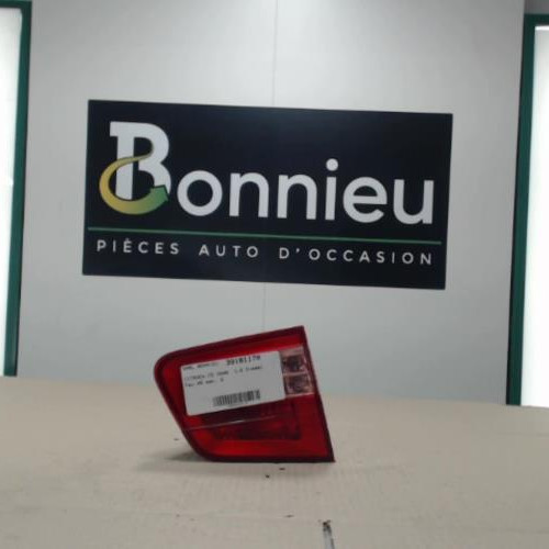 Piece-Feu-arriere-secondaire-gauche-%28feux%29-6351JQ-CITROEN-C5-2-1.6-HDI--16V-TURBO-5c6aec5c309a72f71e6809d1e4290e6e9935103743e6b8cb36ea296c983e041d_mtn.jpg