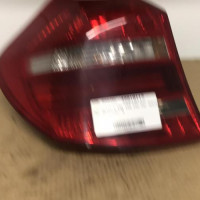 Piece-Feu-arriere-principal-gauche-%28feux%29-63217181297-BMW-SERIE-1-E81-c7cd69d20ff708221fe6c46ce6d20f20ba63b4f29fe38c49d2b404f6ec08325d_mtn.jpg
