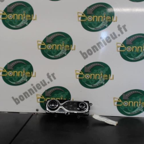 Piece-Commande-chauffage-RENAULT-CAPTUR-Diesel-7e986934246792c412d2a470a6af1d4584804159482ff971d0acd65d7ac46b93_mtn.jpg