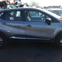 Vehicule-RENAULT-CAPTUR-1-5-2017-0b35e8f348143acfb47b28605f2effc59cc71c0b46a877ad5c5bd1d989df0abb.jpg