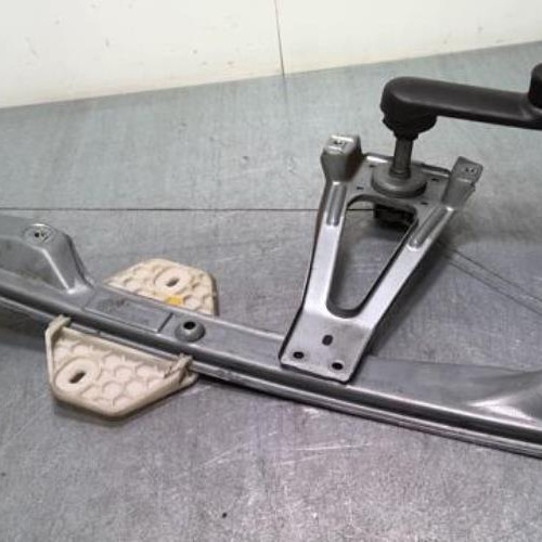 41463765-e6b7c6f6-7c0b-4170-bfb6-8c4acca4231f-Piece-41463765-Moteur-leve-vitre-avant-droit-7701207254-RENAULT-CLIO-2-PHASE-2-12i-16V-30a67ded7645e7424ef2498860f230ecc327f383e7c2443418e65a60459518c0_m.jpg