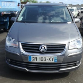 Vehicule-VOLKSWAGEN-TOURAN-PHASE-2-1-9-2008-328fa7c1fdc1b1027d6dc9f921f889c7830e0f8dc1de96ee170f0e9d76b1777c.jpg