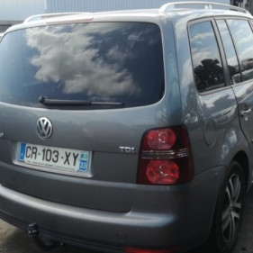 Vehicule-VOLKSWAGEN-TOURAN-PHASE-2-1-9-2008-3040e463bf30b6ca4a43a0af19a0c14a8f1c45d445832276be99769d37ad0236.jpg