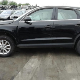 Vehicule-AUDI-Q3-%288U%29-Q3-Ambiente-2-2014-91bfd150a4cfc3ba8639b84677fef41fcef55ffdbde5a43de032be31c72c416f_mtn.jpg