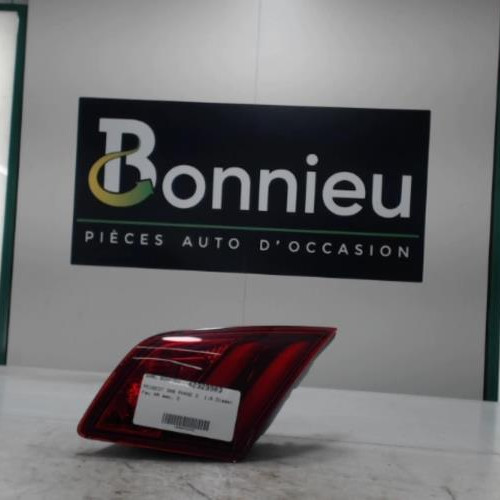 Piece-Feu-arriere-secondaire-droit-%28feux%29-9677818280-PEUGEOT-308-2-PHASE-1-1.6-HDI--8V-TURBO-be154d40ef2b983bf78b88857aa6ad1db518d207ac68d9d8104b7d258538108c_mtn.jpg