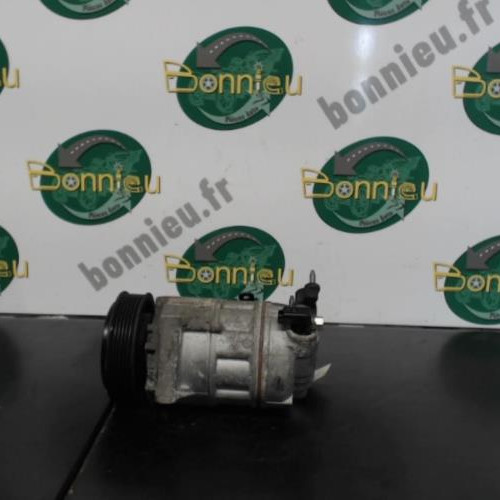 Piece-Compresseur-clim-9815198580-PEUGEOT-308-II-Diesel-34851818f71e17b34959db059a83b91fb577677a512fa2ab1ff78b955433343d_mtn.jpg