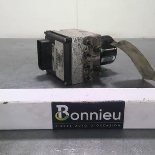 Bloc ABS (freins anti-blocage)