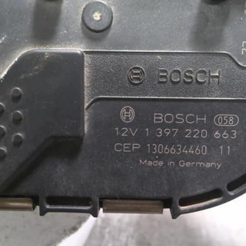 Piece-Mot.-essuie-glace-avant-VOLKSWAGEN-GOLF-VII-Diesel-9ff00e6b5870d55072844acec81ee0b0ac0891aa2bed7b38e7f2a9f8095ba052_mtn.jpg