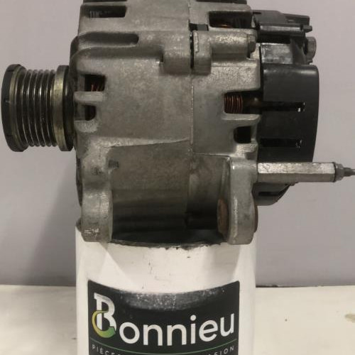 42680966-1fcfd06d-8ddf-47ec-8d58-935d62d2c268-Piece-Alternateur-03L903023M-VOLKSWAGEN-GOLF-7-PHASE-1-539ef40d9c73517176d76a3db710e613b1e83d38677975c11b57d5563f700368_m.jpg