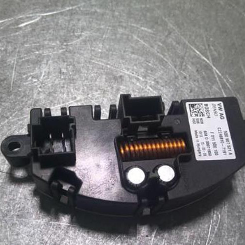 42680991-0b556c38-9b11-4cfd-b74c-2c06afc1516f-Piece-42680991-Resistance-chauffage-5WA963235-VOLKSWAGEN-GOLF-7-PHASE-1-20-TDI-16V-TURBO-6116afba7fdf300ffe5a19347221cdf36b8ddf3785cbafb79611815381044cfb_m.jpg