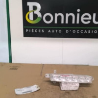 Piece-43164209-Feu-diurne-avant-droit-CITROEN-C1-2-1515e07ae9ddced536f04eda48a550b426f3c7cdfc7b2fbb329c43fe7eb52690_mtn.jpg