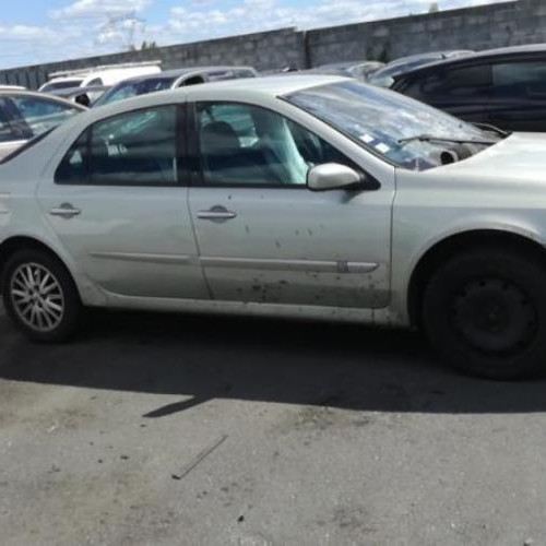 Vehicule-RENAULT-LAGUNA-II-PHASE-2-2-2-2006-3e97c1751ed9a49fc5d8fd89e7f1863efc0771d731d3639f8e448b625e494b99_mtn.jpg