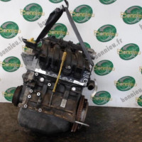 Piece-Moteur-RENAULT-CLIO-II-PHASE-4-Campus-Authentique-Essence-aaca0b5278b09cd003767c02394bee25b9515147db2b4a08d747c31d6ff5dc75_mtn.jpg