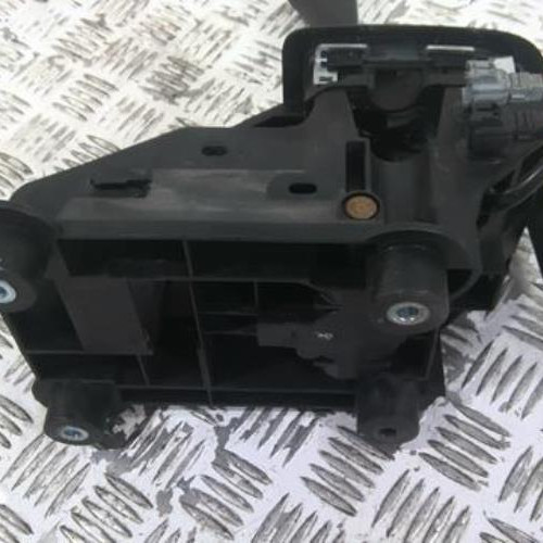 Vehicule-PEUGEOT-207-1-6-2008-7e6d3c7e0ad1cbd4ff636971d585006b530942ff4c0bb6ae2d87d26252494be9_mtn.jpg