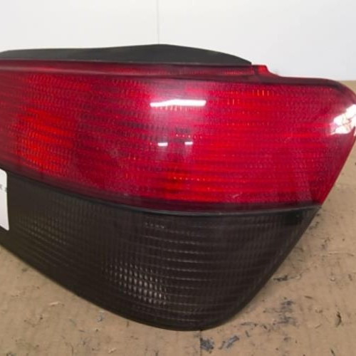 Piece-Feu-arriere-principal-droit-%28feux%29-6351H7-PEUGEOT-306-PHASE-2-1.8i--16V-3fb8dc9ec2bbfbbaa6ceb0ac4f443d247b9dedfc766a6eac7f180cf0ac4a5231_mtn.jpg