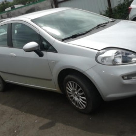 Vehicule-FIAT-GRANDE-PUNTO-PUNTO-EVO-PUNTO-2012-PUNTO-2012-1-4-2013-45dd04e03dd3180923fb2ec38a38e5b4678737ee8f2f45919bb48e5ac923861e_mtn.jpg