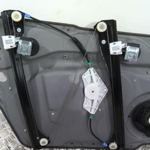 Moteur leve vitre avant droit