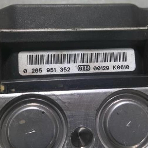 44610790-c5f099ba-b8d4-4905-9349-3251f1bb68f4-Piece-44610790-Bloc-ABS-0064316812-MERCEDES-CLASSE-A-169-PHASE-2-180-20-CDI-16V-TURBO-66d313265c8c9ae87367b1169f579cdc287c5506839f67d771d8380ad0c07046_m.jpg