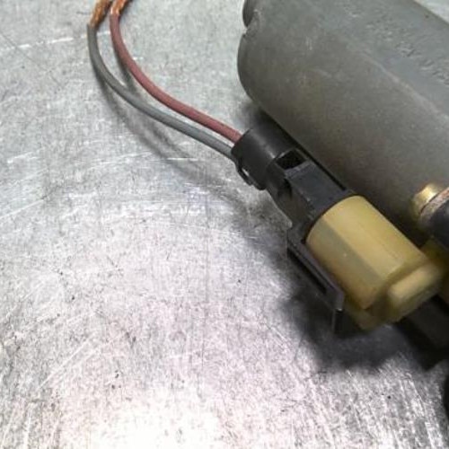 44617740-1a70031d-b315-4189-9681-bc4287275b05-Piece-44617740-Moteur-leve-vitre-avant-droit-7701207254-RENAULT-CLIO-2-PHASE-1-16i-16V-e8ee3e22bcdc415cba74f3bc4c0b1e51165ccc3d20b68c7139f27305732d6040_m.jpg