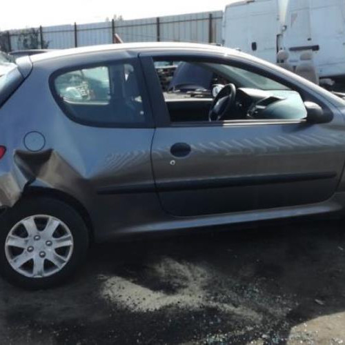 Vehicule-PEUGEOT-206-Access-Urban-1-1-2010-ae8f6e3504a04c5246b6069fc5d3c38da7963ba9c8b027684d7fa8f0fef505f2_mtn.jpg