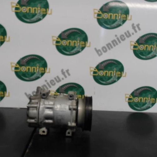 Piece-Compresseur-clim-926006229R-DACIA-DUSTER-Ambiance-Diesel-b2a0770fd7b84a54302d72e5a4b6153c103b1749237a82133cbf285fa47c8040_mtn.jpg