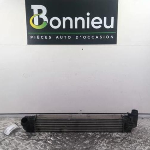 Piece-Echangeur-air-%28Intercooler%29-DACIA-DUSTER-Ambiance-Diesel-ec0388ea3b8fc2c4f2c2a78b5ec2d654047d3cf6b3f4cbdaf54cc9beca49fdf9_mtn.jpg