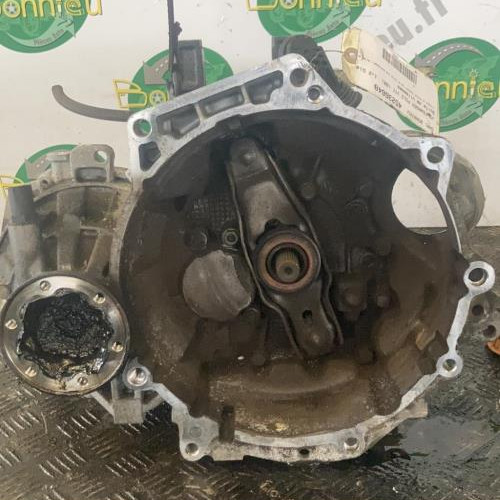 Piece-Boite-de-vitesses-VOLKSWAGEN--bffc7e814d689c2281ba0b3d7cbcdbb8da6f07ce616c5b435a8a35b9cf540196_mtn.jpg
