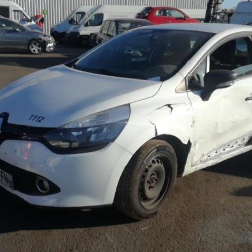 Vehicule-RENAULT-CLIO-IV-1-5-2016-06f30bff34c04750b19498c7ea62d40bd6894c1eaeda1881c05a67b3934f3c8c_mtn.jpg