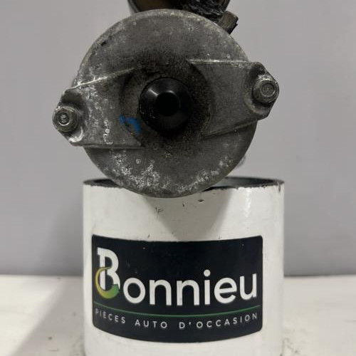 45237283-7d8bfd39-ad18-469d-8e95-b1ff829414d5-Piece-Demarreur-233008223R-RENAULT-CLIO-4-PHASE-1-cfb998ff6118fa035e404f3897f71390c78659b12832e13e4cd0caebdcb48012_m.jpg