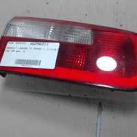Piece-Feu-arriere-secondaire-gauche-%28feux%29-8200002475-RENAULT-LAGUNA-2-PHASE-1-Essence-b3ebfaf1e48d8b7c5b4c51e7d33596f0e65c4d0a5d06bfbcdd444423a820e58a_mtn.jpg