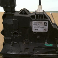 Piece-Fermeture-centralisee-avant-droit-PEUGEOT-BOXER-3-PHASE-1-2.2-HDI--16V-TURBO-a91045d04408e250e45540685abb4bb260df7770451a7c0015c65820b914c613_mtn.jpg
