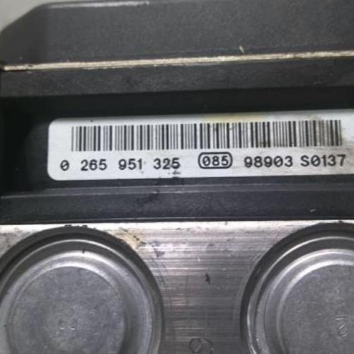 46699461-efb49cce-b1a8-410e-8d63-a572bb4bf9f2-Piece-46699461-Bloc-ABS-1607510480-PEUGEOT-5008-1-PHASE-1-16-HDI-16V-TURBO-e3bc8775d91b5ed1e6dbd3ffadeb5528e583fe3bd3eb4bc37cf3638fb79b042e_m.jpg