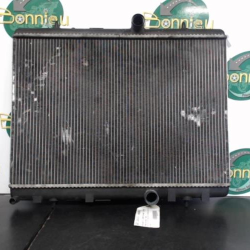 Piece-Radiateur-eau-1330W2-PEUGEOT-5008-Access-Diesel-36624ccb264ca2b0766b81268d4af2480182b19f6ed585b4515ff49945a3977f_mtn.jpg