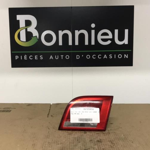 Piece-Feu-arriere-secondaire-droit-%28feux%29-AUDI-A3-2-SPORTBACK-PHASE-1-59e2f40082afad9aef06556a248342b5ffcabc39b3ea869cdd576e22cea49009_mtn.jpg