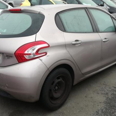 Vehicule-PEUGEOT-208-Access-1-6-2012-1a1182c183fb2be854fae4ed1f1e618d9842686b351c3050970a686901dfb397.jpg