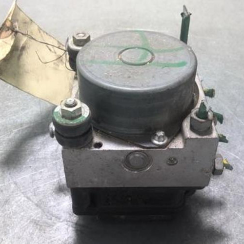46865821-06289921-b7b8-4139-b0ae-119803333dfe-Piece-46865821-Bloc-ABS-476601470R-DACIA-DUSTER-1-PHASE-1-15-DCI-8V-TURBO-acde3b3a9a7d8861c22591ac48dd0df43022dbf3940cee9f2f2ad8e7ade84e11_m.jpg