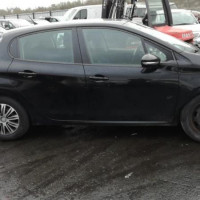 Vehicule-PEUGEOT-208-Access-1-4-2013-088cdaf6bbf7264925135c491fdfddce7adefd15a5d783c516e28d612d389881.jpg