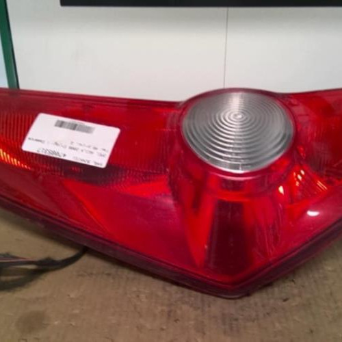 Piece-47085317-Feu-arriere-principal-gauche-93193683-OPEL-AGILA-B-1.0i--12V-2e80284c3966719d3228a249cbca47e4957cee878b08c132a65a0c8405536705_mtn.jpg