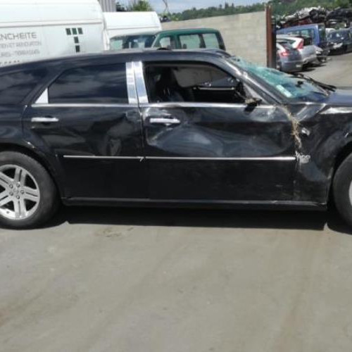 Vehicule-CHRYSLER-300C-3-2008-c1d09086152deb88098f7be0dc8da06bb324ddd221e4abd4e4d9ddf771d7f5f0_mtn.jpg