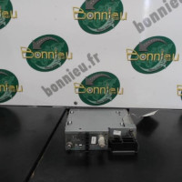Piece-Autoradio-dorigine-RENAULT-CLIO-II-PHASE-4-Campus-Authentique-Diesel-1db0490b708c3e6ad08ea1063d697e3ff45da7489c9c522e644ec614a6a04cb2_mtn.jpg