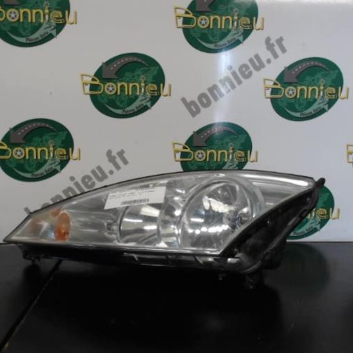 Piece-Optique-avant-principal-gauche-%28feux%29%28phare%29-FORD-FOCUS-1998-Diesel-14874a95d15addc5976a11e2a465ee8ee1a44f0164dc475c13a8aba08fcb3c71_mtn.jpg