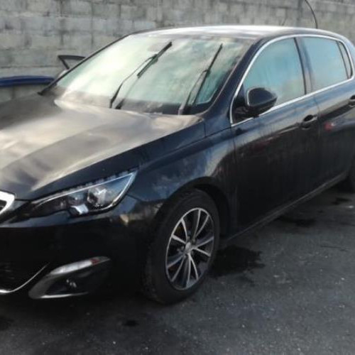 Vehicule-PEUGEOT-308-PHASE-2-1-6-2015-f1d483ab556f416cfdf465d2c80a7506ec6eb0c21de69a2baf9f9bc120fbd2b4_mtn.jpg