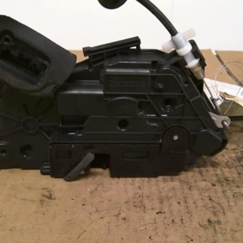 Piece-Fermeture-centralisee-avant-gauche-VOLKSWAGEN-POLO-5-PHASE-2-1.4-TDI--12V-TURBO-a89737d06673d71ddefc271dc59aa9092a7158c4d1f5174978fcd85308e20f6f_mtn.jpg