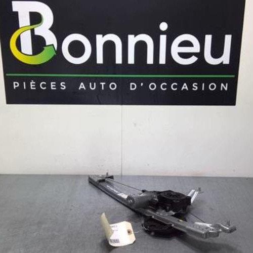 47630453-b6c77c83-98a3-42fd-b35e-673b6102e849-Piece-47630453-Moteur-leve-vitre-arriere-gauche-DACIA-SANDERO-2-PHASE-2-10i-12V-SCE-75-2d9fa29fbe7f9fc105dd7b514368d35f5e7f2a613afda0d47ff75e2a29b23b87_m.jpg