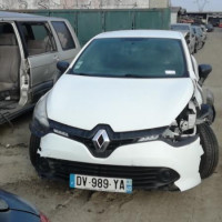 Vehicule-RENAULT-CLIO-III-CLIO-I-PHASE-1-1-5-2015-d0ee0dd59d7e38bd42134c37559a59c3a4b7c4ad92350244cb589be9d363b0b9.jpg