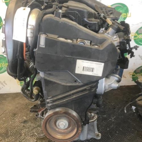 Piece-Moteur-RENAULT-CLIO-IV-84b84e2ee21857f6be5894af78de08e47ab5834ba4b29be744f1f96bd55db5e2_mtn.jpg