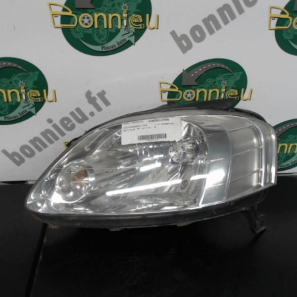 Piece-Optique-avant-principal-gauche-%28feux%29%28phare%29-VOLKSWAGEN-FOX-.-Essence-a3ac889559956e137688bdedf7bb5fa9bb7f8dea5db5f80a4abe5654d4018e86_mtn.jpg