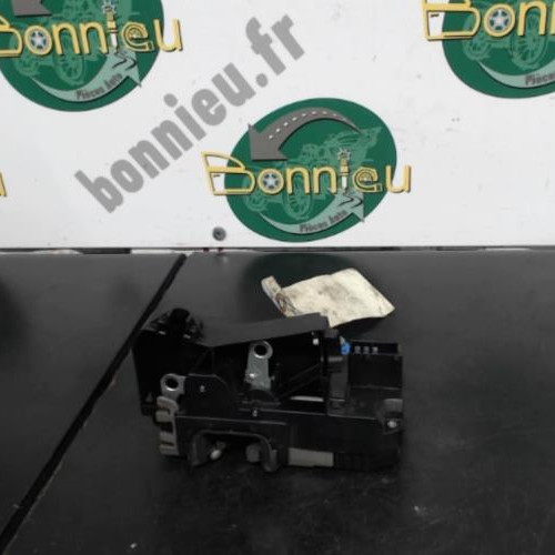 Piece-Fermeture-centralisee-avant-droit-OPEL-VIVARO-FOURGON-CABINE-APPROFONDIE-Diesel-1fb36e9f38d9821e08acac09170d8afd7c0e8510c5ce03cacd5433a0584e0981_mtn.jpg